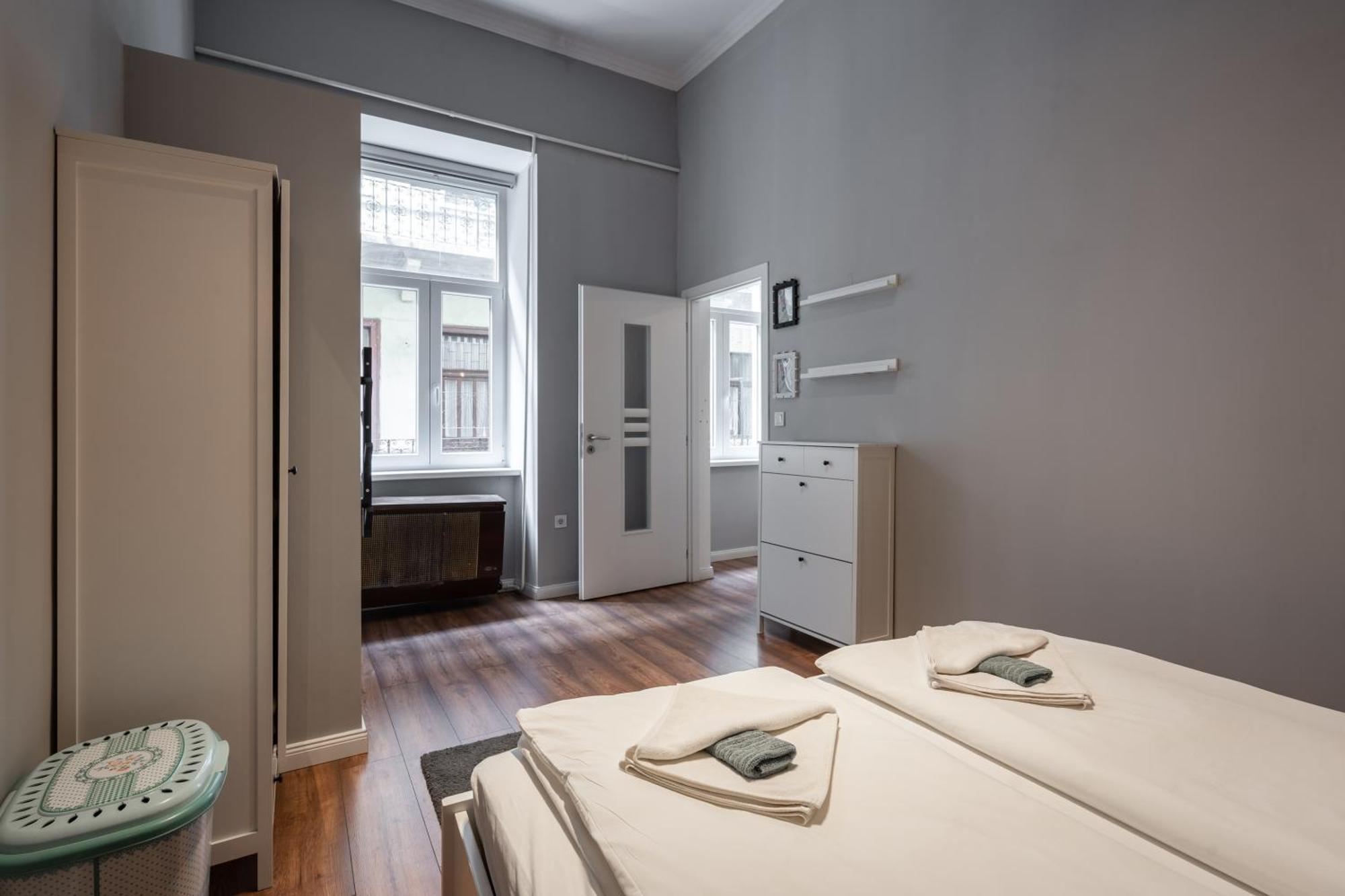 K87- Boutique Apartments, Best Location. By Bqa Budapest Bilik gambar